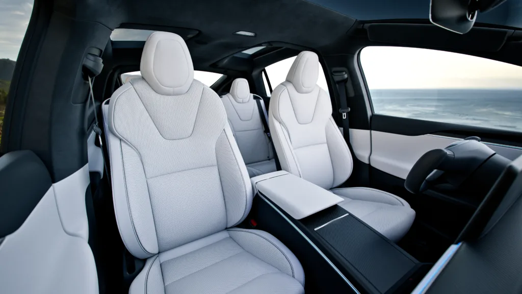 Tesla odświeża Model S i Model X. Ceny od 489 990 zł - ModelX 90