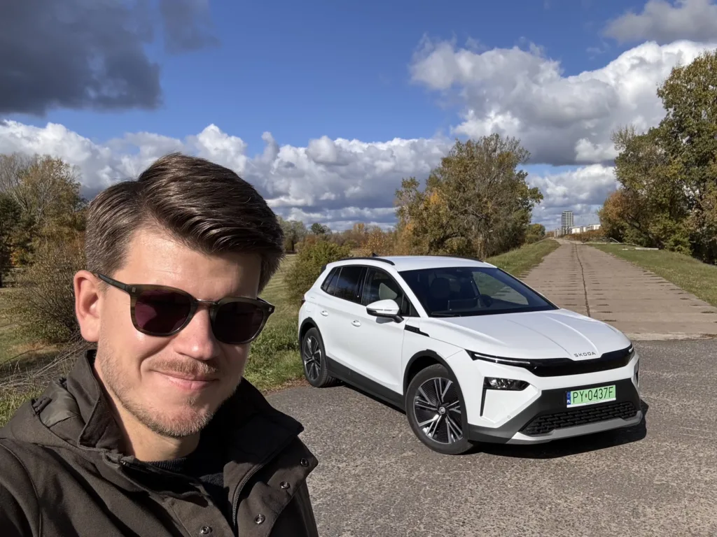 Skoda Elroq to funkcjonalny i poręczny SUV „w sam raz”. Z jednym „ale” - Skoda Elroq 0