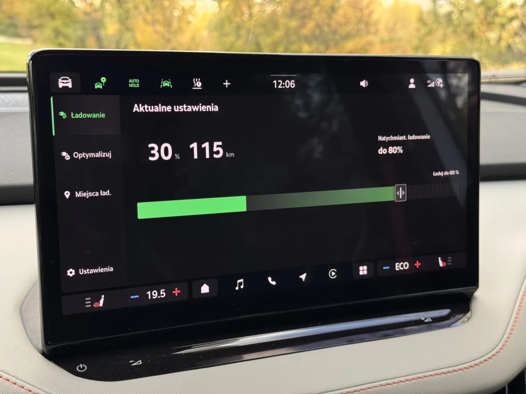 Skoda Elroq to funkcjonalny i poręczny SUV „w sam raz”. Z jednym „ale” - Skoda Elroq 11