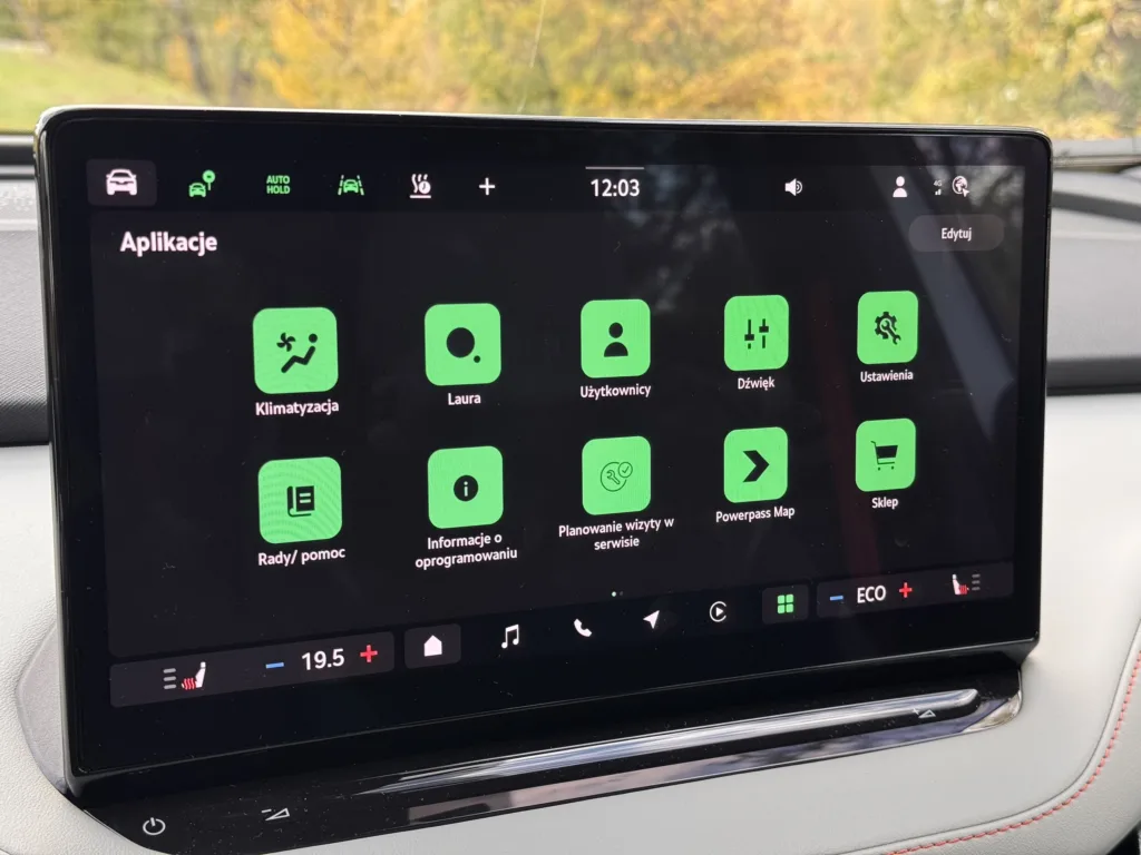 Skoda Elroq to funkcjonalny i poręczny SUV „w sam raz”. Z jednym „ale” - Skoda Elroq 18