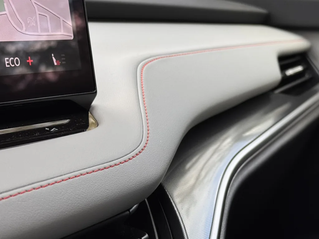 Skoda Elroq to funkcjonalny i poręczny SUV „w sam raz”. Z jednym „ale” - Skoda Elroq 33