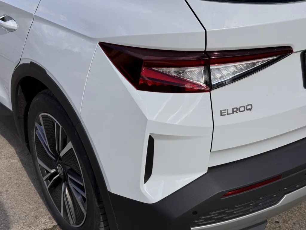 Skoda Elroq to funkcjonalny i poręczny SUV „w sam raz”. Z jednym „ale” - Skoda Elroq 4