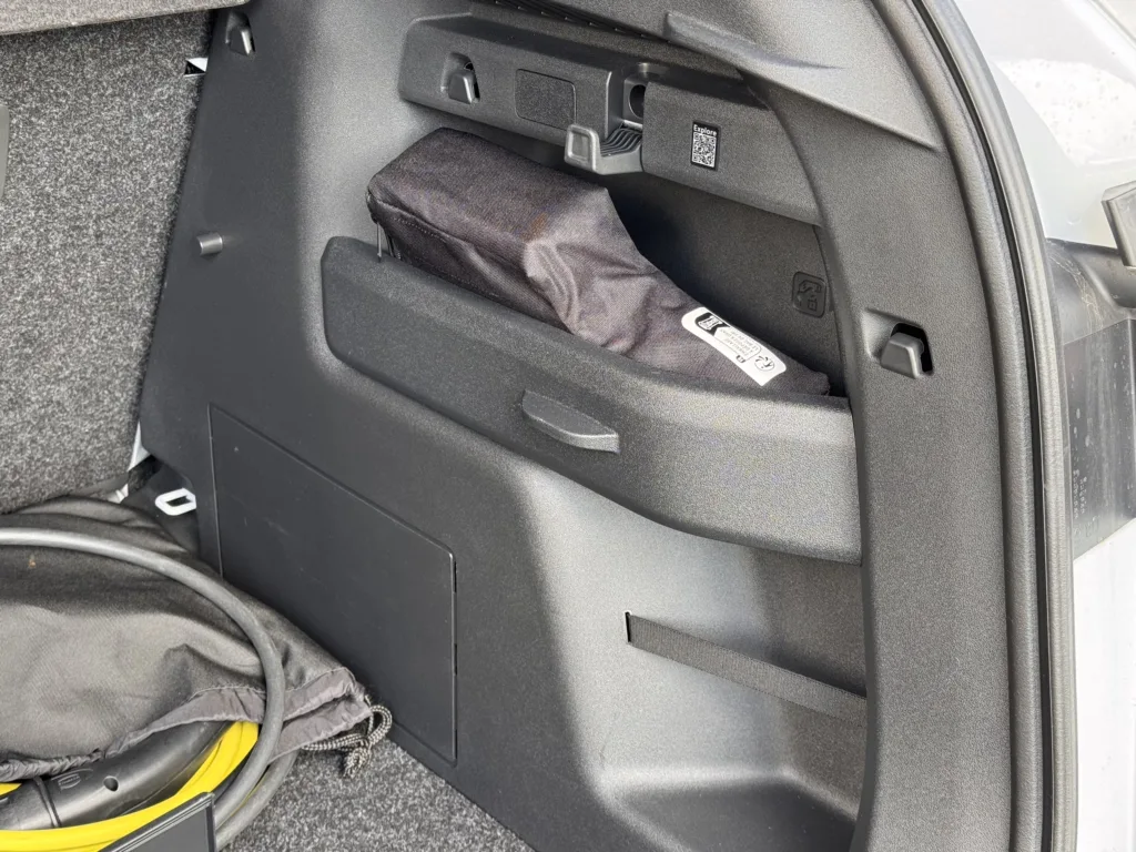 Skoda Elroq to funkcjonalny i poręczny SUV „w sam raz”. Z jednym „ale” - Skoda Elroq 54