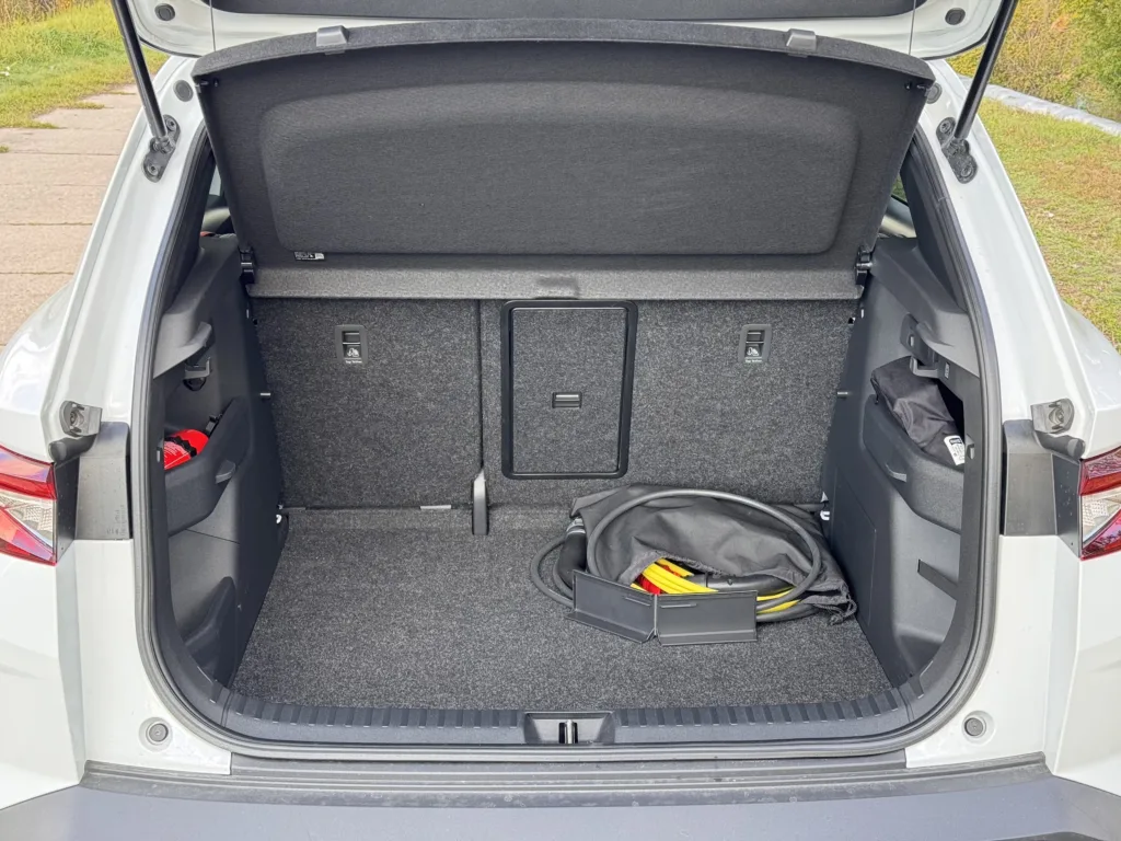 Skoda Elroq to funkcjonalny i poręczny SUV „w sam raz”. Z jednym „ale” - Skoda Elroq 58