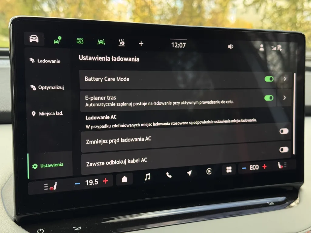 Skoda Elroq to funkcjonalny i poręczny SUV „w sam raz”. Z jednym „ale” - Skoda Elroq 9