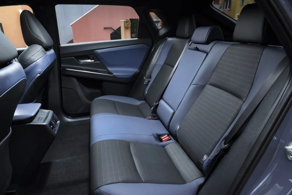 Zażyłem nowych Subaru Uncharted i Solterra w pigułce. To kontynuacja leczenia porajdowego „kaca” - Solterra 28