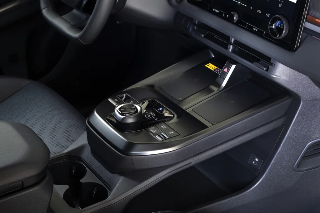 Zażyłem nowych Subaru Uncharted i Solterra w pigułce. To kontynuacja leczenia porajdowego „kaca” - Subaru Uncharted AWD Black 4