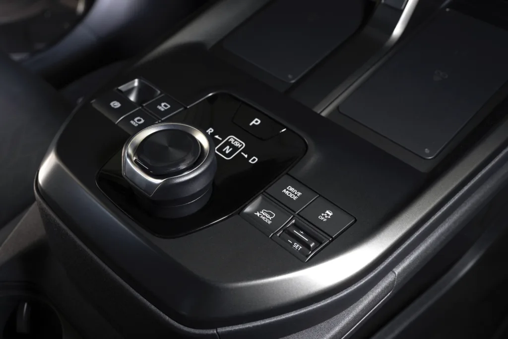 Zażyłem nowych Subaru Uncharted i Solterra w pigułce. To kontynuacja leczenia porajdowego „kaca” - Subaru Uncharted AWD Black 7