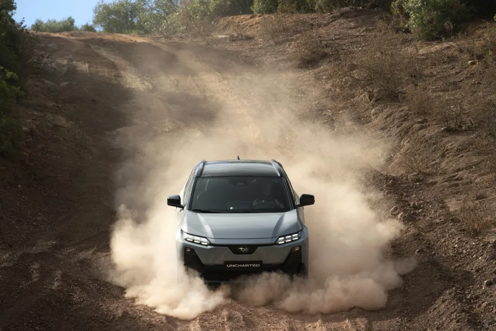 Zażyłem nowych Subaru Uncharted i Solterra w pigułce. To kontynuacja leczenia porajdowego „kaca” - Subaru Uncharted AWD Grey 15