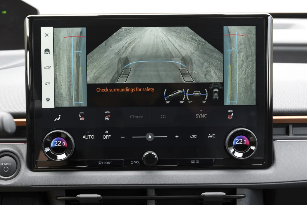 Zażyłem nowych Subaru Uncharted i Solterra w pigułce. To kontynuacja leczenia porajdowego „kaca” - Subaru Uncharted AWD Grey 32