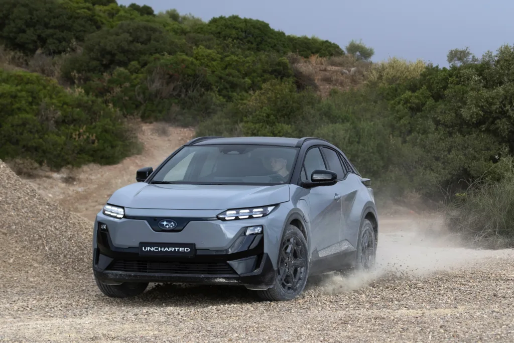 Zażyłem nowych Subaru Uncharted i Solterra w pigułce. To kontynuacja leczenia porajdowego „kaca” - Subaru Uncharted AWD Grey 5