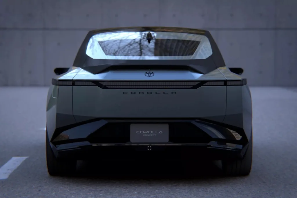 Toyota pokazała prototyp zapowiadający 13. generację przeboju. Będzie również na bateriach  - TOYOTA COROLLA CONCEPT 005 Duzy