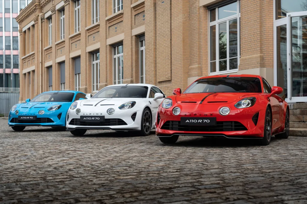 Alpine A110: Kultowe coupé żegna silnik spalinowy i wkracza w elektryczną erę - alpine a110 benzynowe odchodzi 2