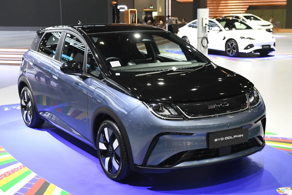 Cichy wróg europejskiej motoryzacji. Miliardowe kary za CO₂ dzielą branżę - emisje kary europa