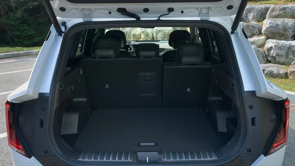  Kia EV5 zadebiutowała w Polsce. Ile kosztuje „elektryczny Sportage”?  - eyJwYXRoIjoia2lhXC9maWxlXC9KbUpLazh0QUxkUkZSVFdxQWkyYy5qcGcifQ kia AlQZhFqjttsVvLg 3AqxAZFnIqPgTKtpTY WgjNCdd4