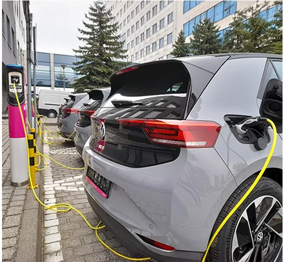 eTAURON zakontraktował zieloną energię dla magentowych stacji   - 1 eTauron z oze