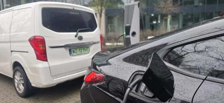 Wszystkie wiadomości - 1 samochody elektryczne przyspieszaja acea 10 miesiecy