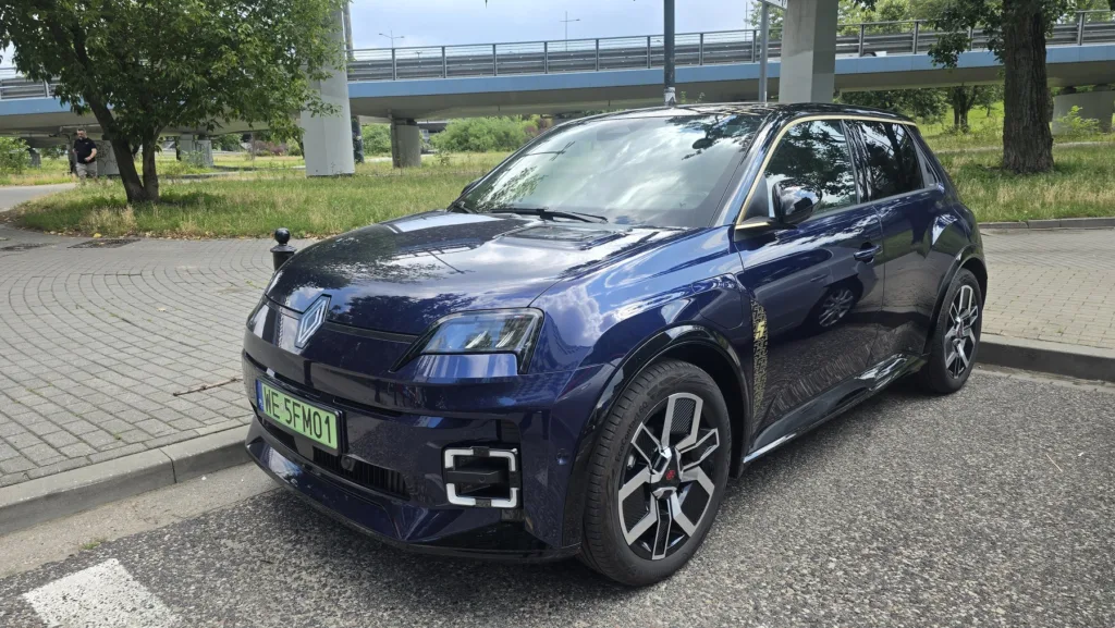 MG szykuje miejskie auto elektryczne. Debiut możliwy w przyszłym roku - 2 MG Szykuje miejskie auto