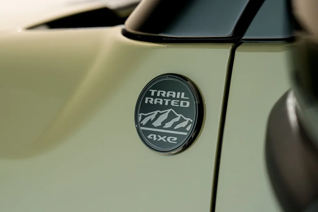 Jeep Recon: Off-road nie potrzebuje benzyny. 650 elektrycznych KM wystarczy Jeep Recon: Off-road nie potrzebuje benzyny. 650 elektrycznych KM wystarczy - 2972118 rg7xqpslnn whr