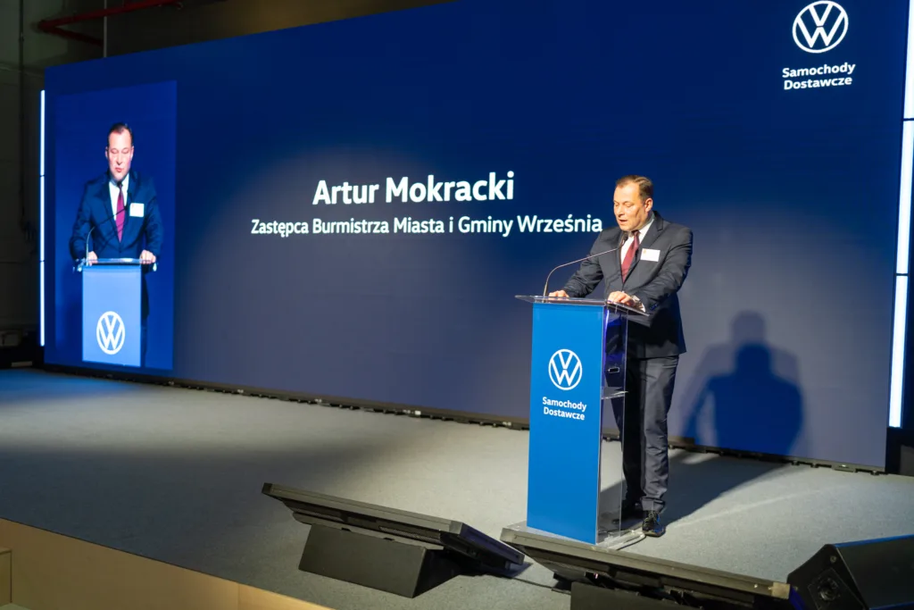 Niemcy zainwestują 1,5 mld zł pod Poznaniem. Elektryczny Crafter będzie „Made in Poland” - SON07923