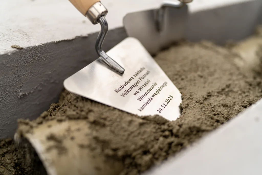 Niemcy zainwestują 1,5 mld zł pod Poznaniem. Elektryczny Crafter będzie „Made in Poland” - SON08402