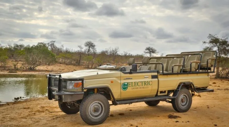 Cisza na safari. Elektromobilna rewolucja pod maską Land Cruisera. W 8 godzin! - 2 cisza na safari