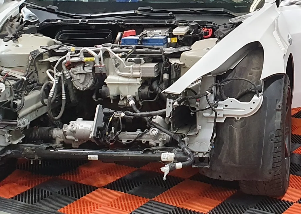 „Druga strona medalu” baterii w Teslach. EV Clinic: Ogniwa NCM z Chin to katastrofa - 20240605 111905