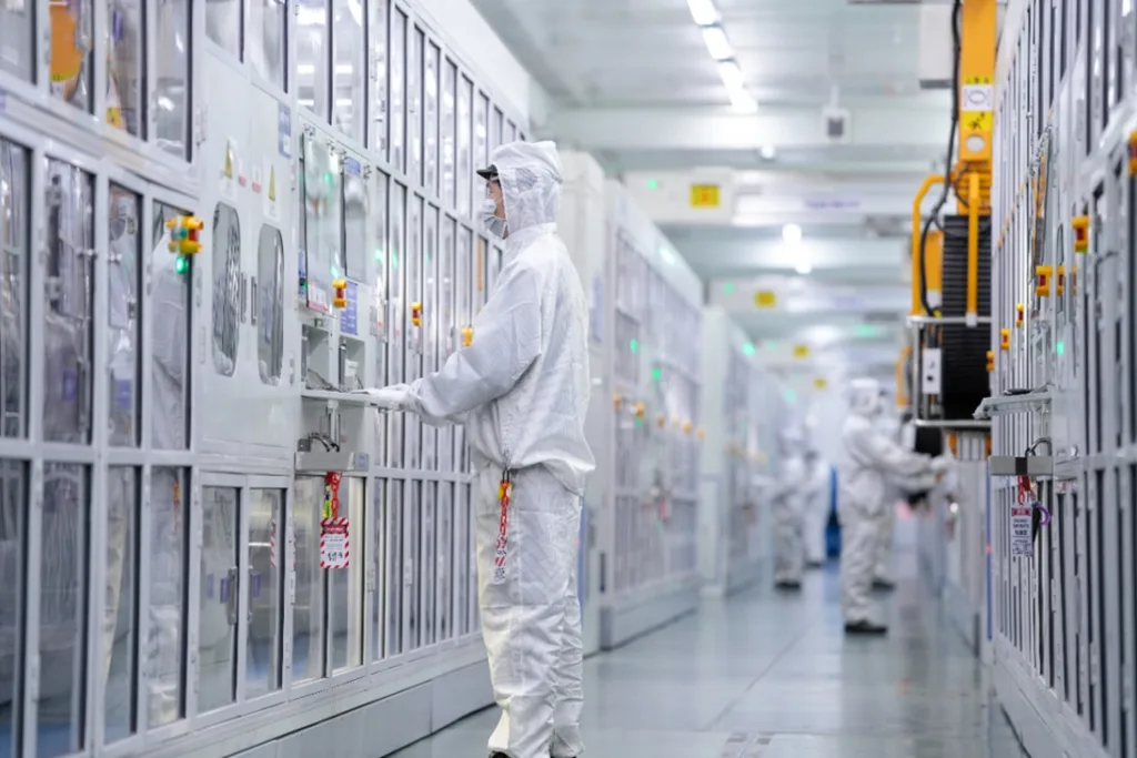 CATL gra va banque - sód zamiast litu. Masowa produkcja w 2026 roku CATL gra va banque - sód zamiast litu. Masowa produkcja w 2026 roku - CATL gra va banque sod zamiast litu 1