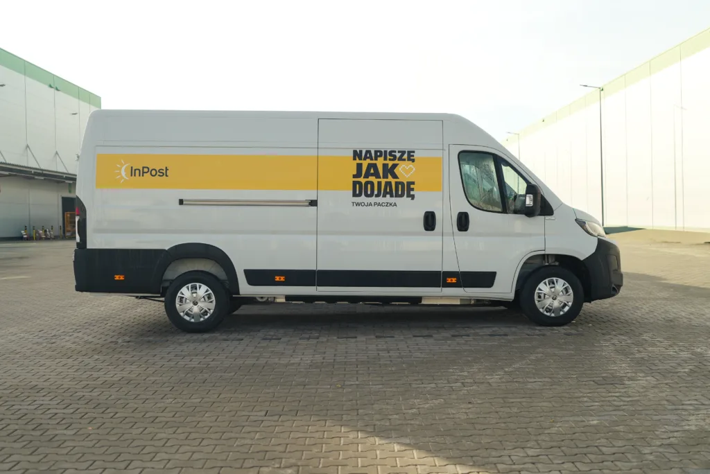 InPost zamówił 500 modeli PROACE MAX Electric od Toyoty InPost zamówił 500 modeli PROACE MAX Electric od Toyoty - InPost zamowil 500 modeli PROACE MAX Electric 2