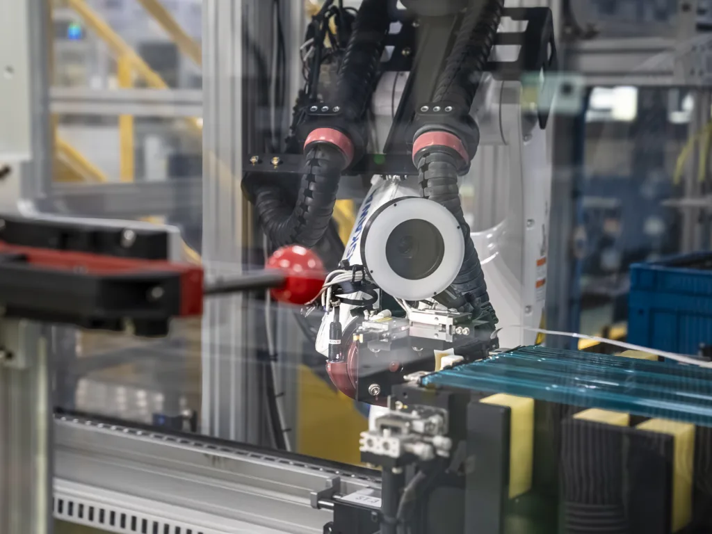 „Druga strona medalu” baterii w Teslach. EV Clinic: Ogniwa NCM z Chin to katastrofa - LG Energy Solution Wroclaw Module 3 6