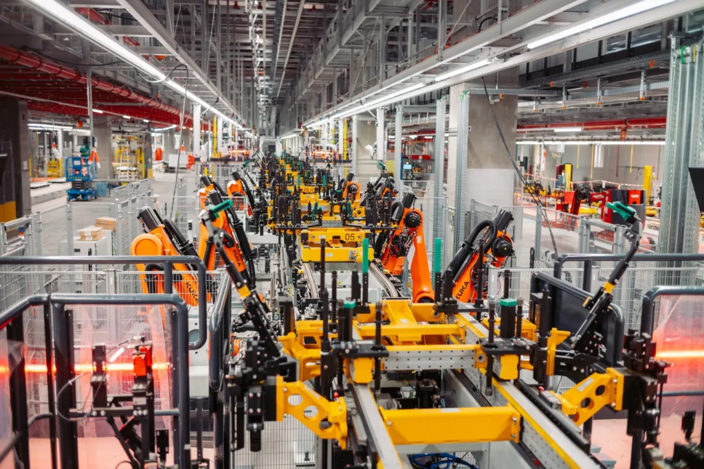 Najbardziej oczekiwane premiery. Pięć elektryków, które "zrobią różnice" - P90627393 lowRes warm up for neue kla