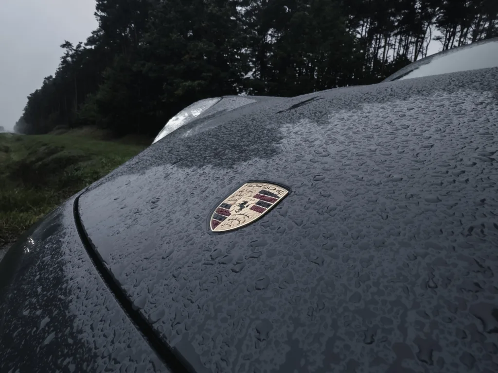 Porsche 911 Targa GTS T-Hybrid: Kiedy przeszłość spotyka przyszłość - Porsche 911 12