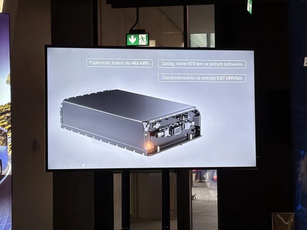 Yutong chce zelektryfikować połączenia międzymiastowe. Model IC12E na pełnym ładowaniu pokona ok. 670 km Yutong chce zelektryfikować połączenia międzymiastowe. Model IC12E na pełnym ładowaniu pokona ok. 670 km - Yutong chce zelektryfikowac polaczenia miedzymiastowe 3