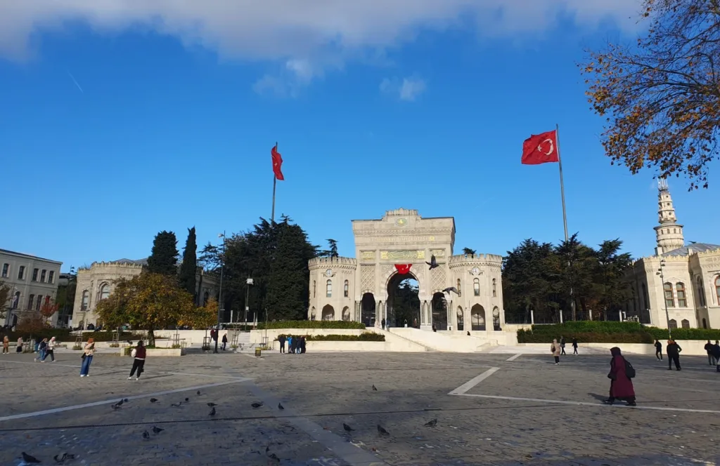 Turcja przyspiesza na bateriach. Stawką jest nie tylko rynek, ale niezależność kraju Turcja przyspiesza na bateriach. Stawką jest nie tylko rynek, ale niezależność kraju - elektryczna Turcja 2