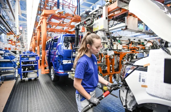 13.07.20, Foto: Henning Scheffen PhotographyT6.1 Produktion
Volkswagen NutzfahrzeugeNEW WEBSITE!
HENNING SCHEFFEN PHOTOGRAPHY
MOBIL: 01773193050 .   WWW.SCHEFFEN.DE
info@SCHEFFEN.DE
Friedrich-Engels-Str. 31
30880 Laatzen
Region Hannover / Niedersachsen /GERMANY