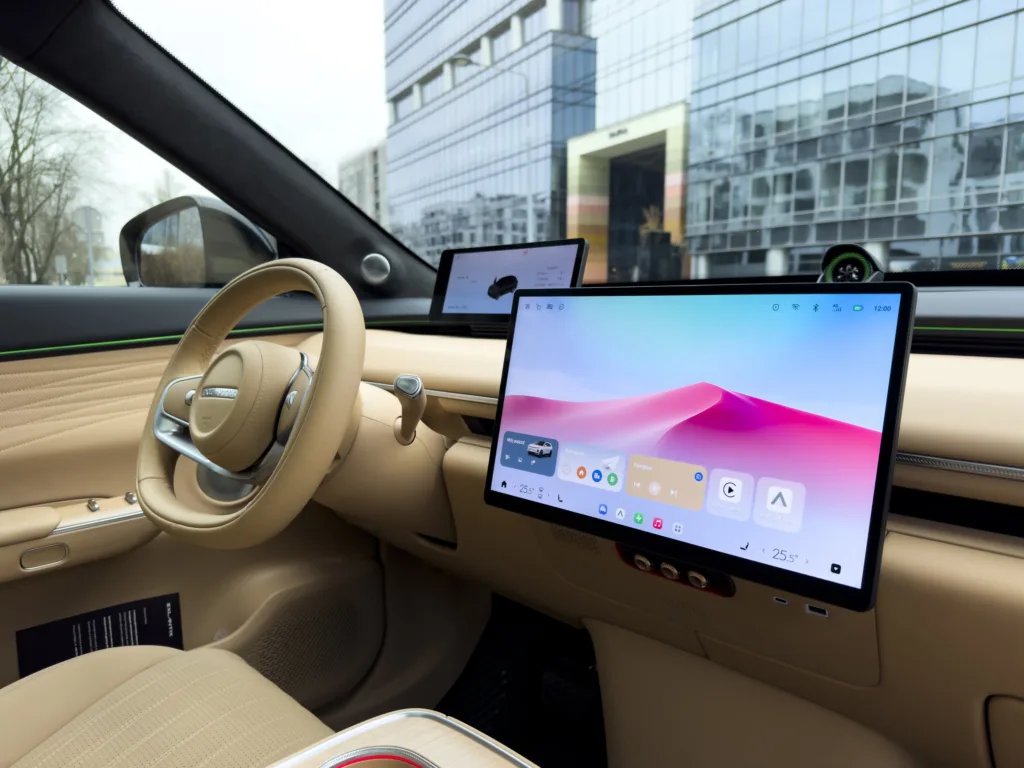 350 tys. zł za chińskie premium? Czy to wystarczy, aby pokonać Zachód? - Exlantix ET 20