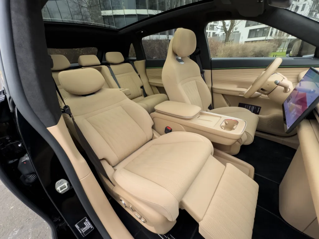 350 tys. zł za chińskie premium? Czy to wystarczy, aby pokonać Zachód? - Exlantix ET 21