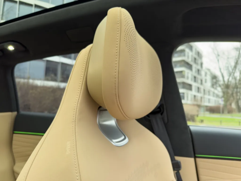 350 tys. zł za chińskie premium? Czy to wystarczy, aby pokonać Zachód? - Exlantix ET 24