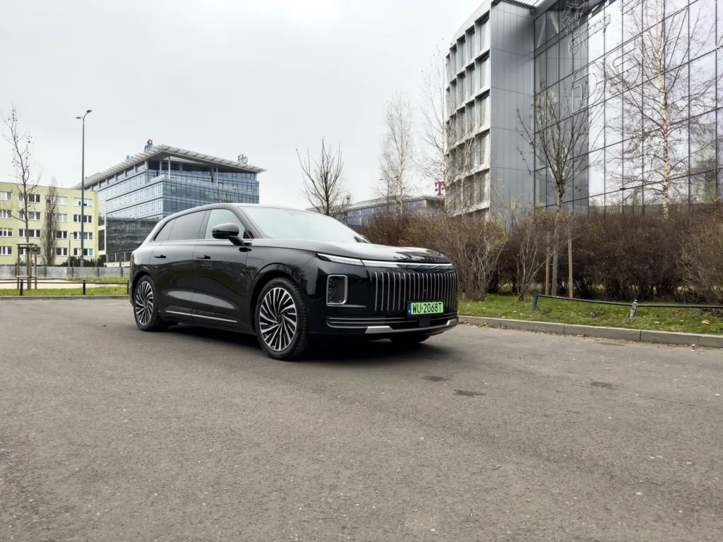 350 tys. zł za chińskie premium? Czy to wystarczy, aby pokonać Zachód? - Exlantix ET 30