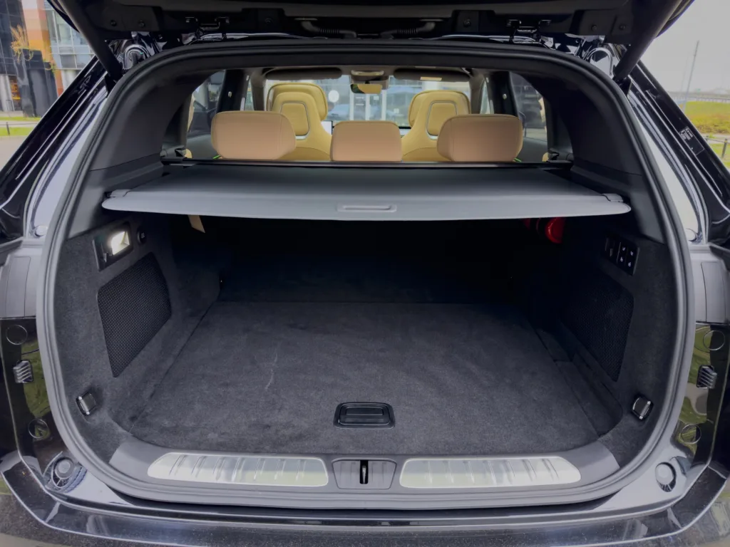 350 tys. zł za chińskie premium? Czy to wystarczy, aby pokonać Zachód? - Exlantix ET 8