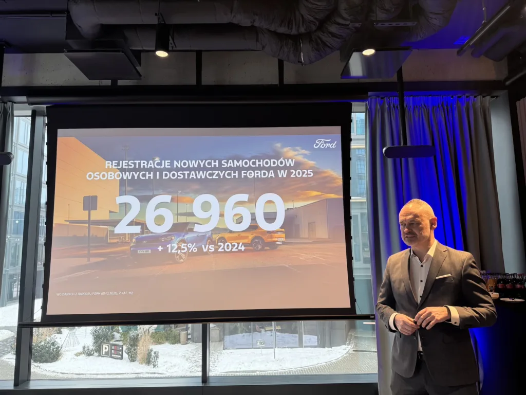 Attila Szabo, dyrektor zarządzający Ford Polska, podczas konferencji podsumowującej 2025 r.
