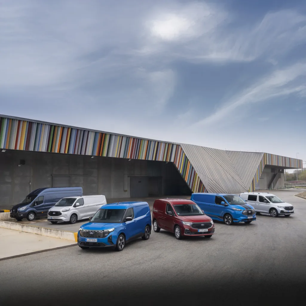 Ford Polska podsumowuje 2025 rok i zdradza plany na kolejne lata - Ford Pro gama modelowa