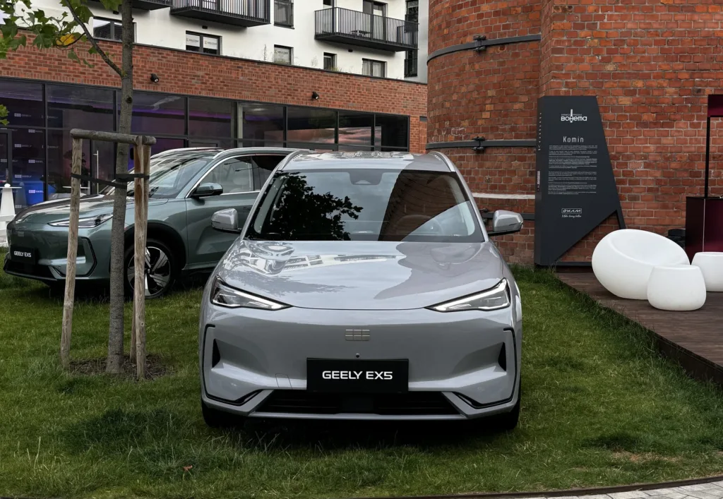 Rekordowe wyniki globalnej sprzedaży i coraz mocniejsza obecność nad Wisłą - Geely EX51