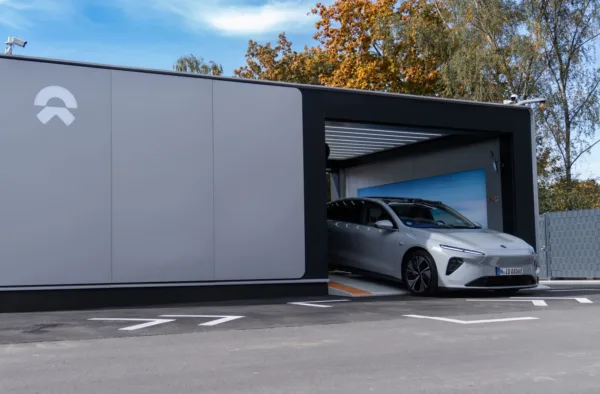 Testy i opinie - NIO i XPENG z rekordami sprzedazy 1