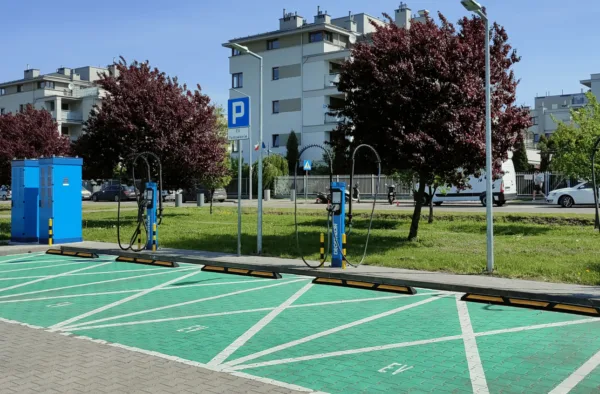 Powerdot Decathlon Targówek 1