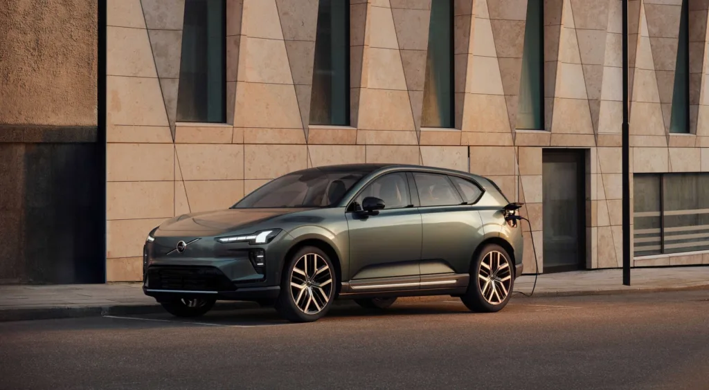 Elektryczne Volvo EX60 najważniejszą premierą marki od dekad? To możliwe - debiut Volvo EX60 1