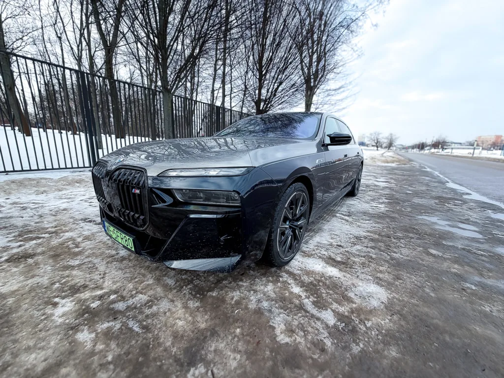 Test BMW i7 M70 iXDrive: Luksusowa limuzyna czy sportowiec? - BMW i7 13