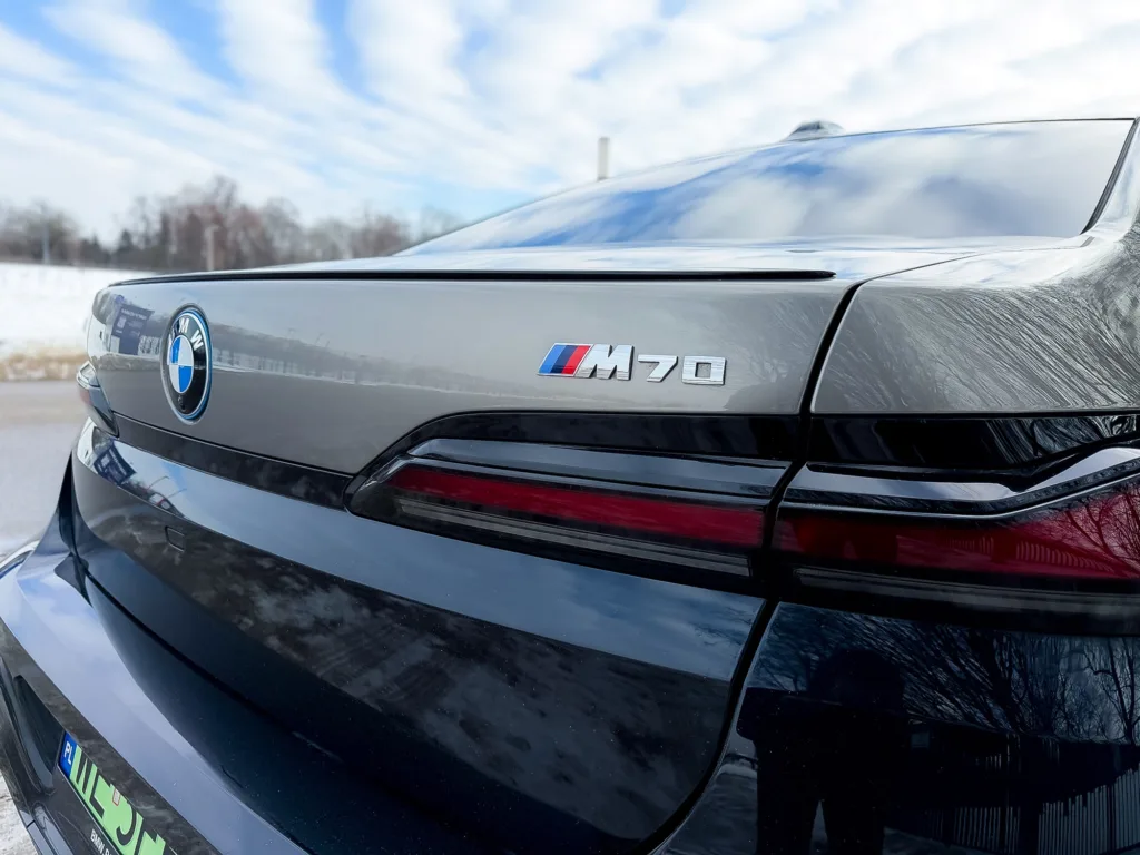 Test BMW i7 M70 iXDrive: Luksusowa limuzyna czy sportowiec? - BMW i7 16