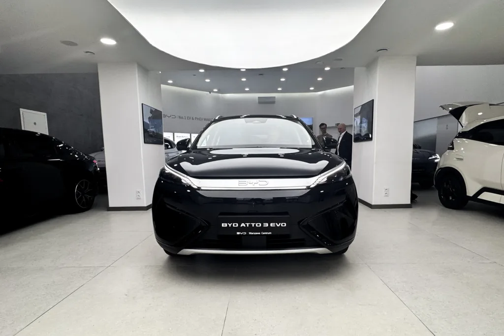 BYD ATTO 3 EVO po modernizacji. Bardzo groźna broń na europejskich i azjatyckich rywali BYD ATTO 3 EVO po modernizacji. Bardzo groźna broń na europejskich i azjatyckich rywali - BYD atto 3 EVO 1