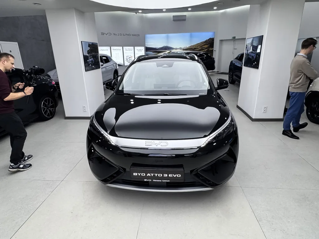 BYD ATTO 3 EVO po modernizacji. Bardzo groźna broń na europejskich i azjatyckich rywali BYD ATTO 3 EVO po modernizacji. Bardzo groźna broń na europejskich i azjatyckich rywali - BYD atto 3 EVO 28